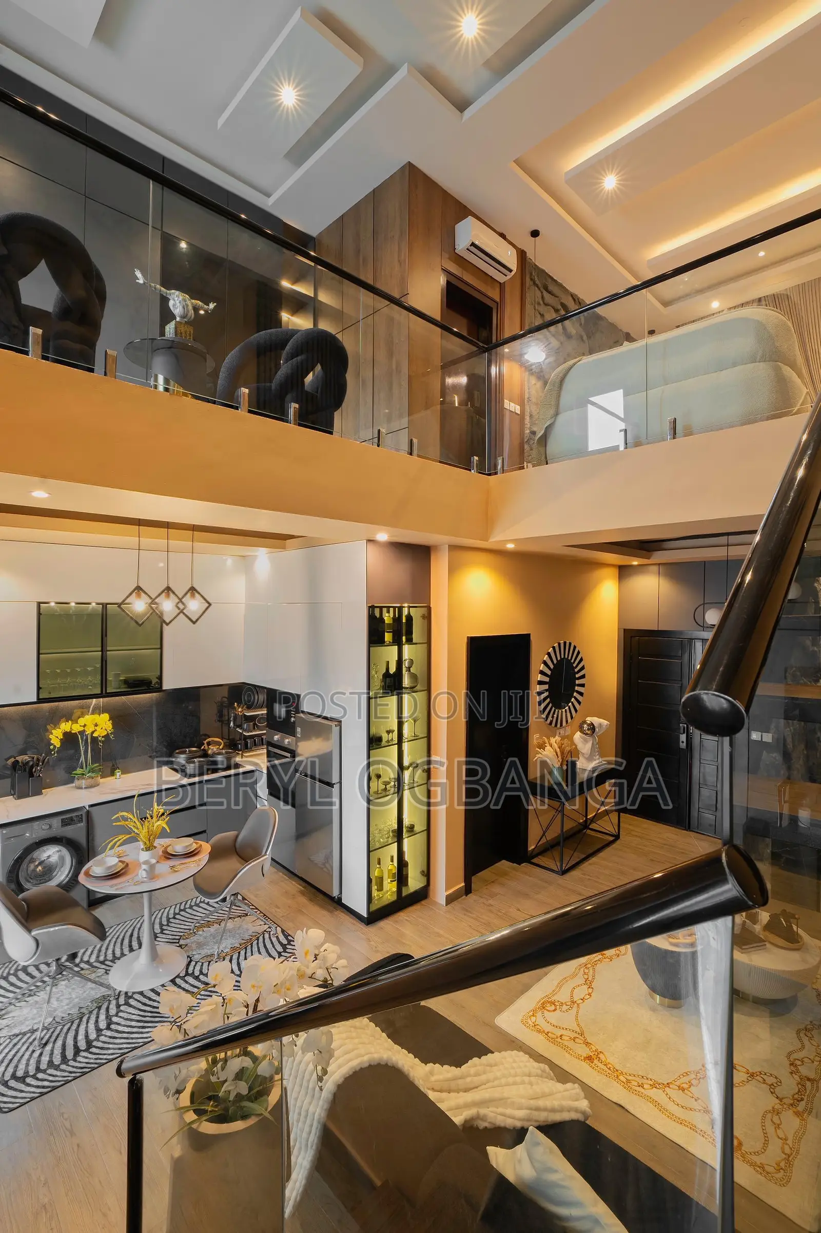 Brand New Luxury 1 Bed Loft 
Apartment! 