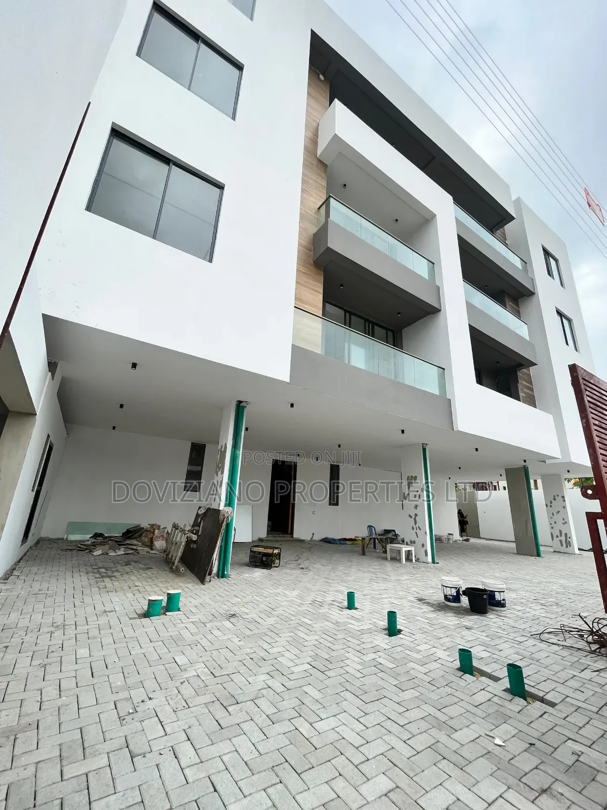 2bdrm Apartment in Victoria Island for sale