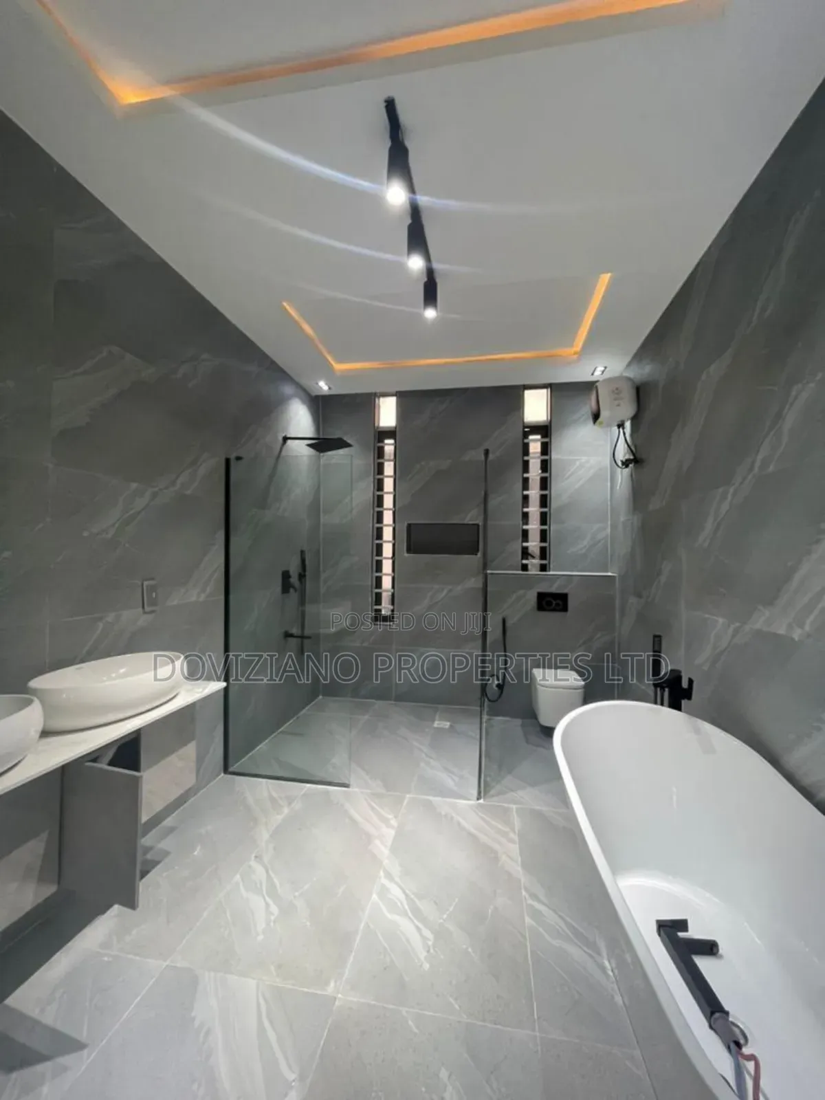 5bdrm Duplex in Lekki for sale