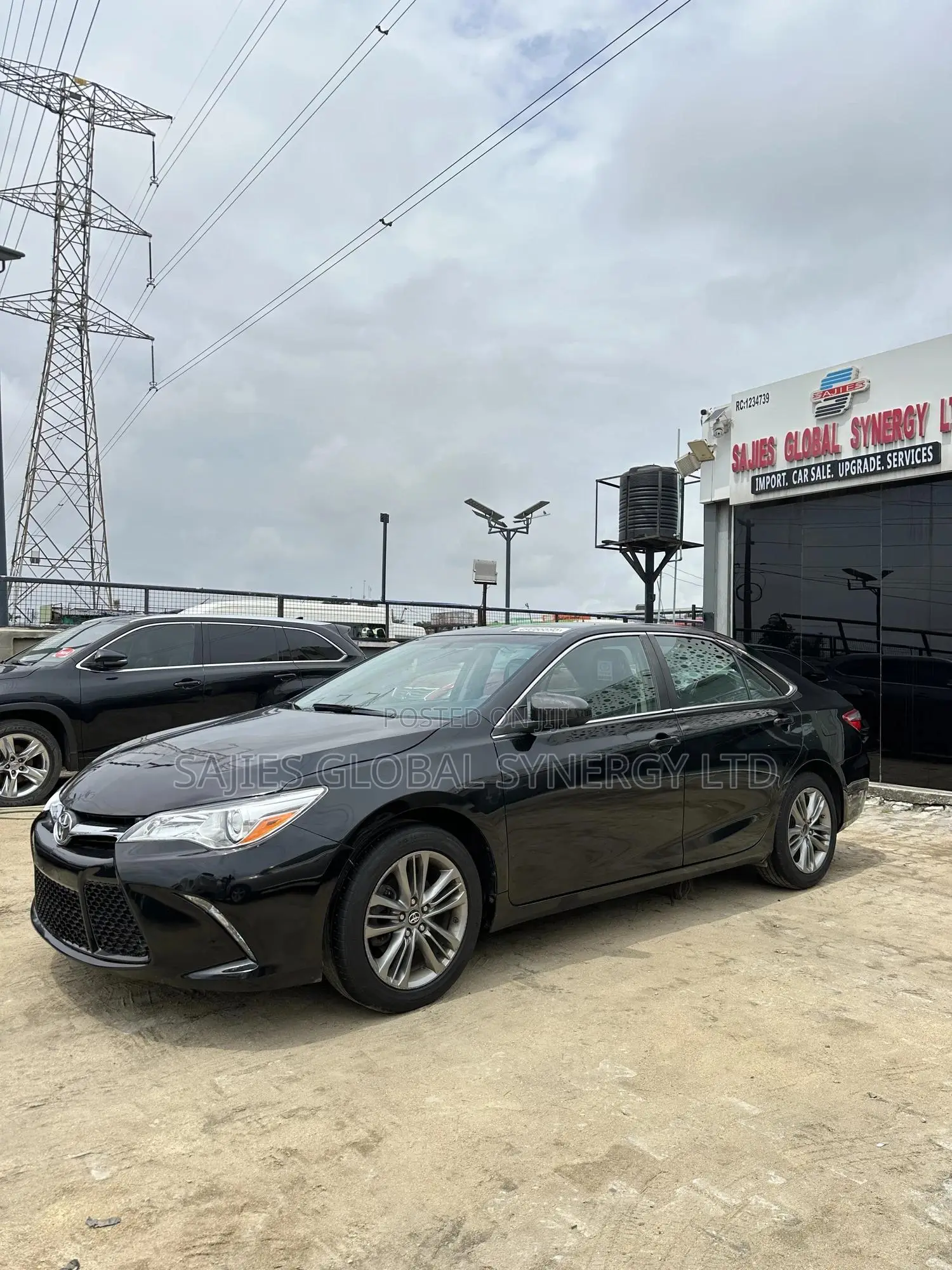 Toyota Camry SE 4dr Sedan (2.5L 4cyl 6A) 2017