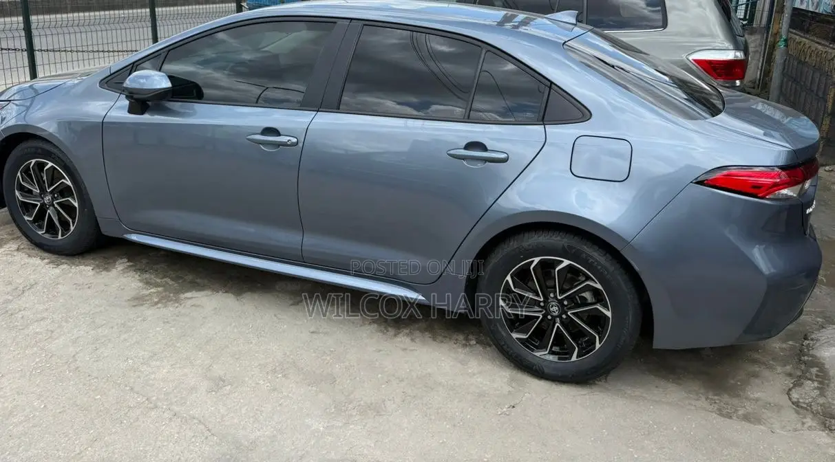 Toyota Corolla LE CVT 2024 Blue