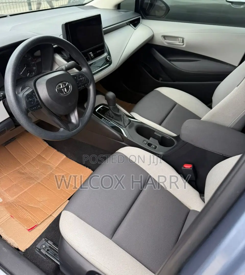 Toyota Corolla LE CVT 2024 Blue