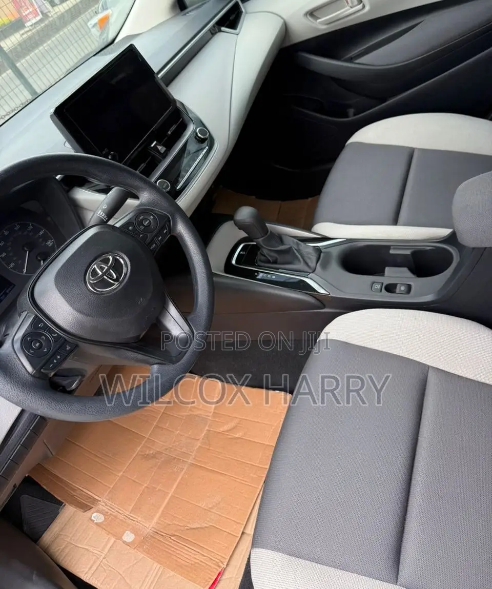 Toyota Corolla LE CVT 2024 Blue