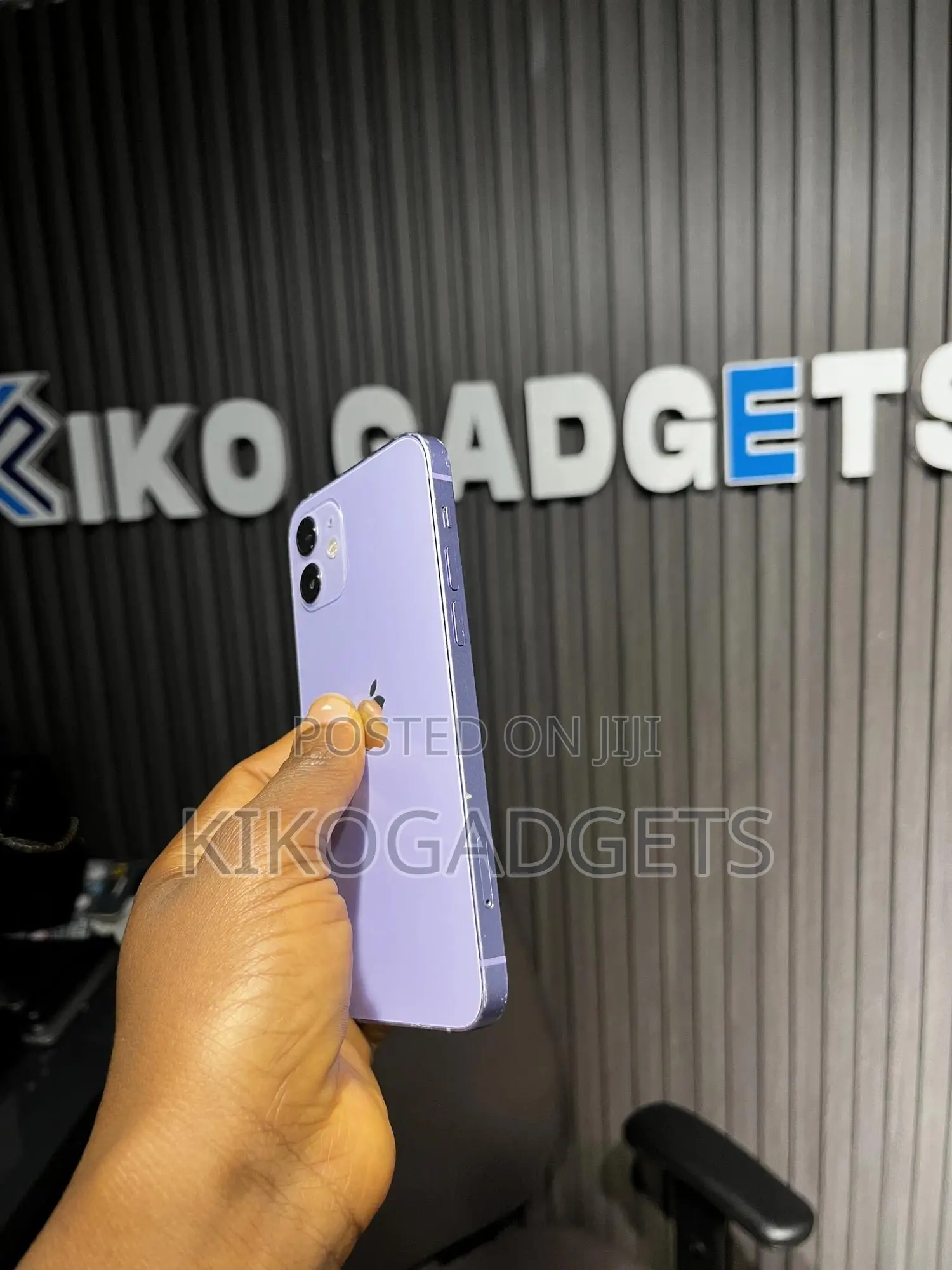 Apple iPhone 12 64 GB Purple