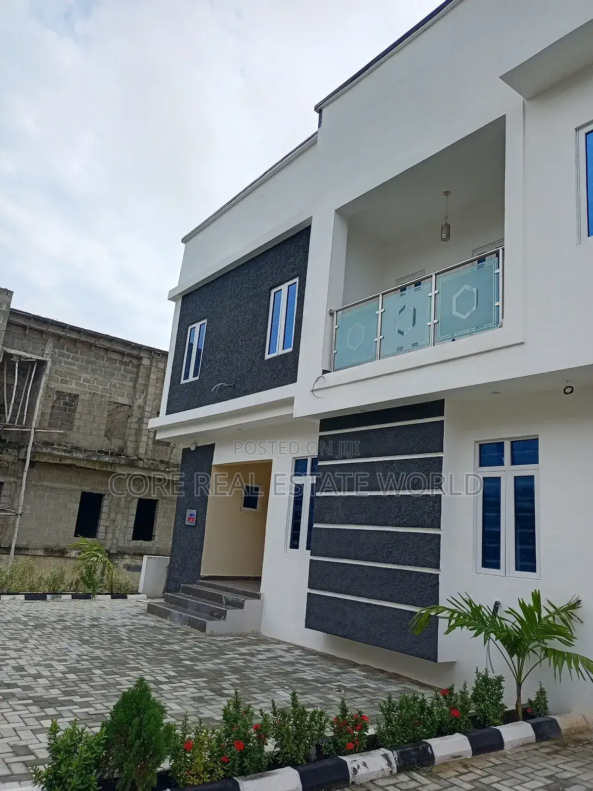 Furnished 4bdrm Apartment in Ado / Ajah for sale