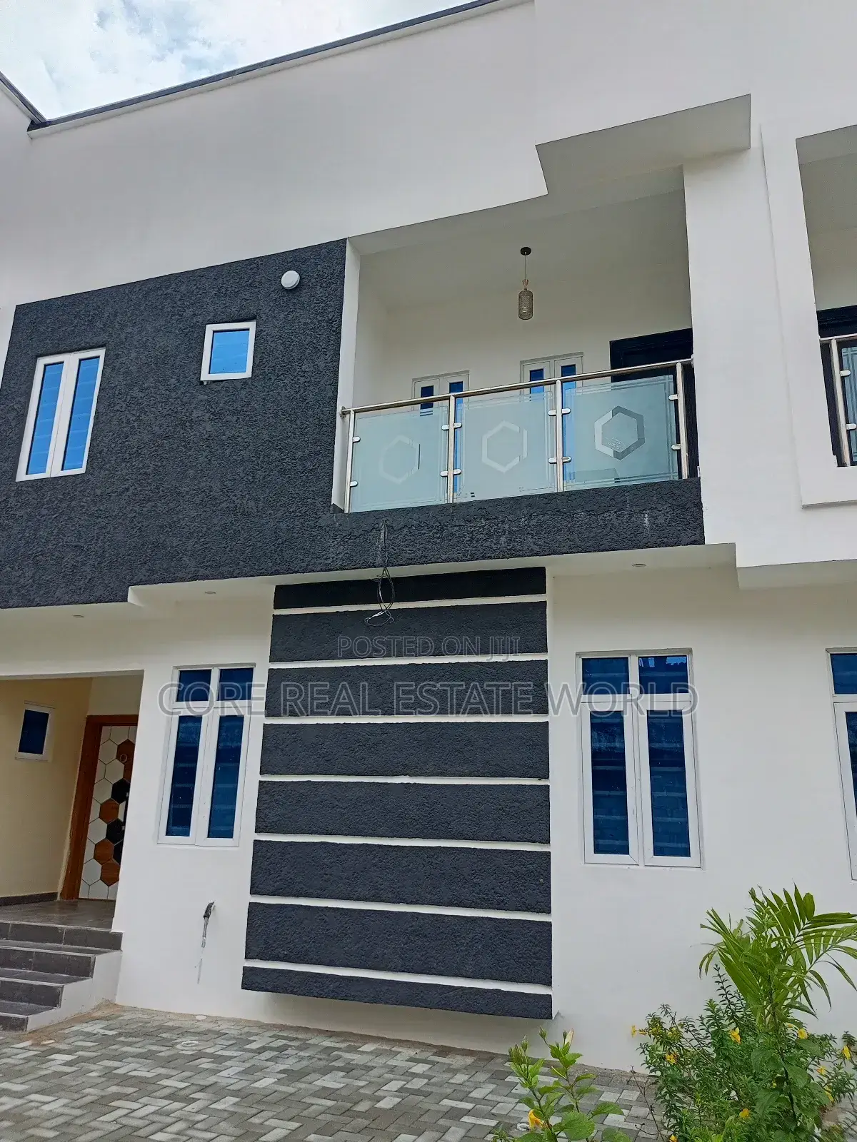 Furnished 4bdrm Apartment in Ado / Ajah for sale
