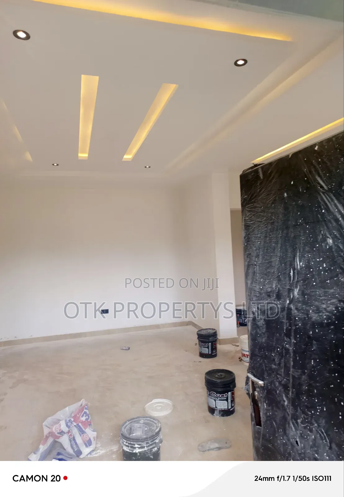 3bdrm Block of Flats in Fo1, Kubwa for rent