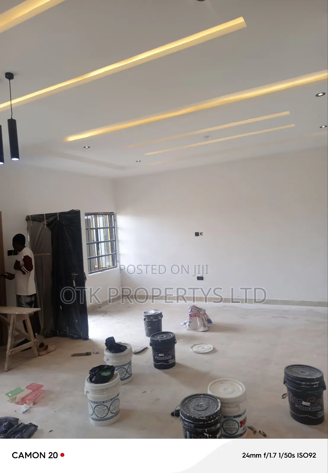 3bdrm Block of Flats in Fo1, Kubwa for rent