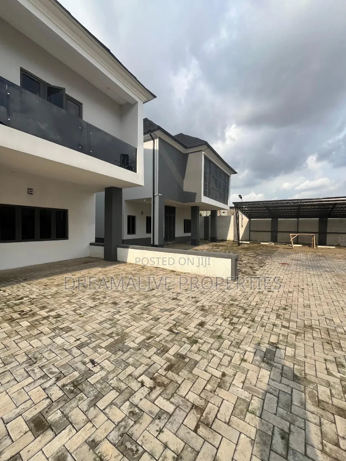 5bdrm Duplex in An Estate, Jahi for rent