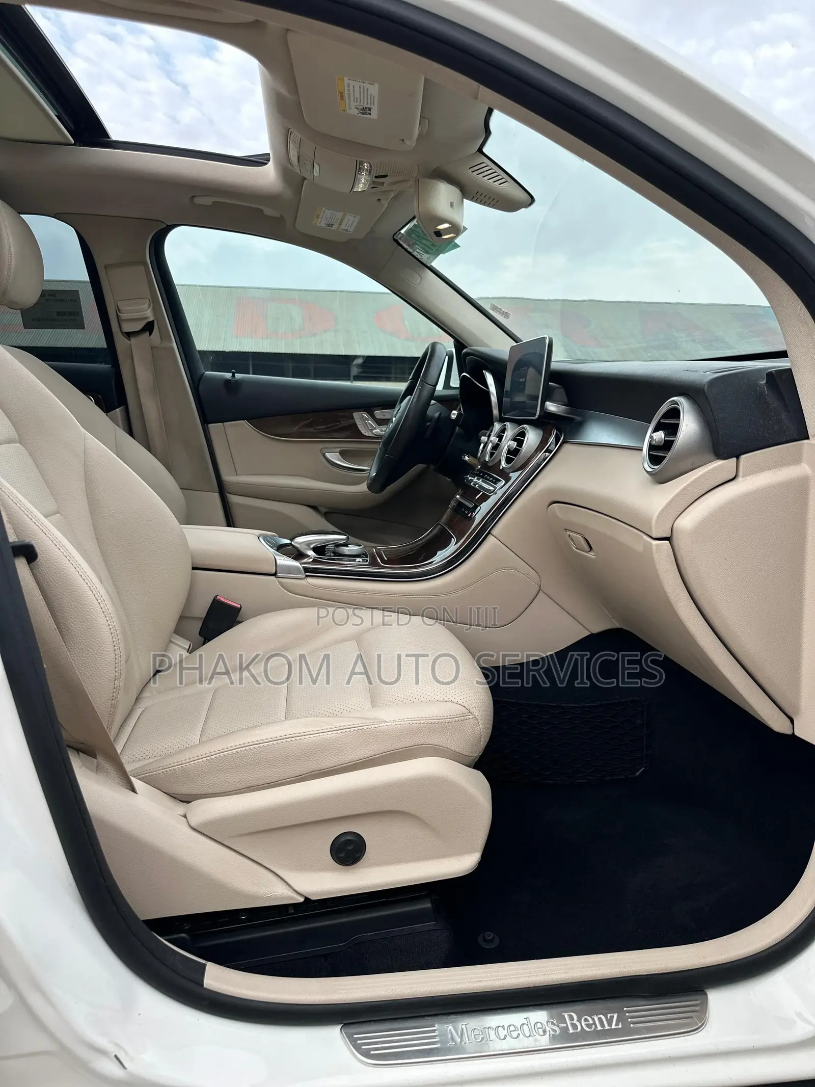 Mercedes-Benz GLC-Class 2017 White
