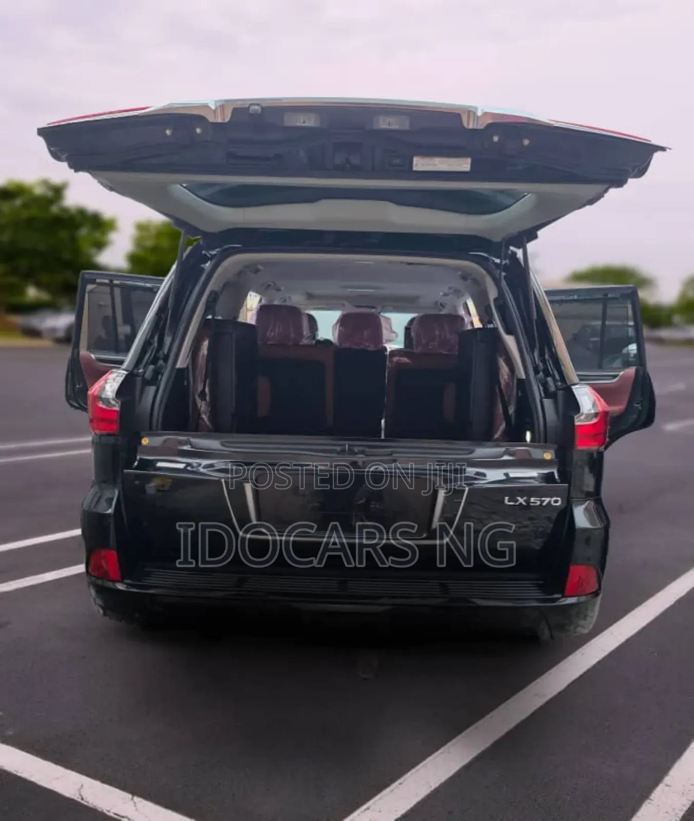 Lexus LX 570 (5 seats) AWD 2021 Black