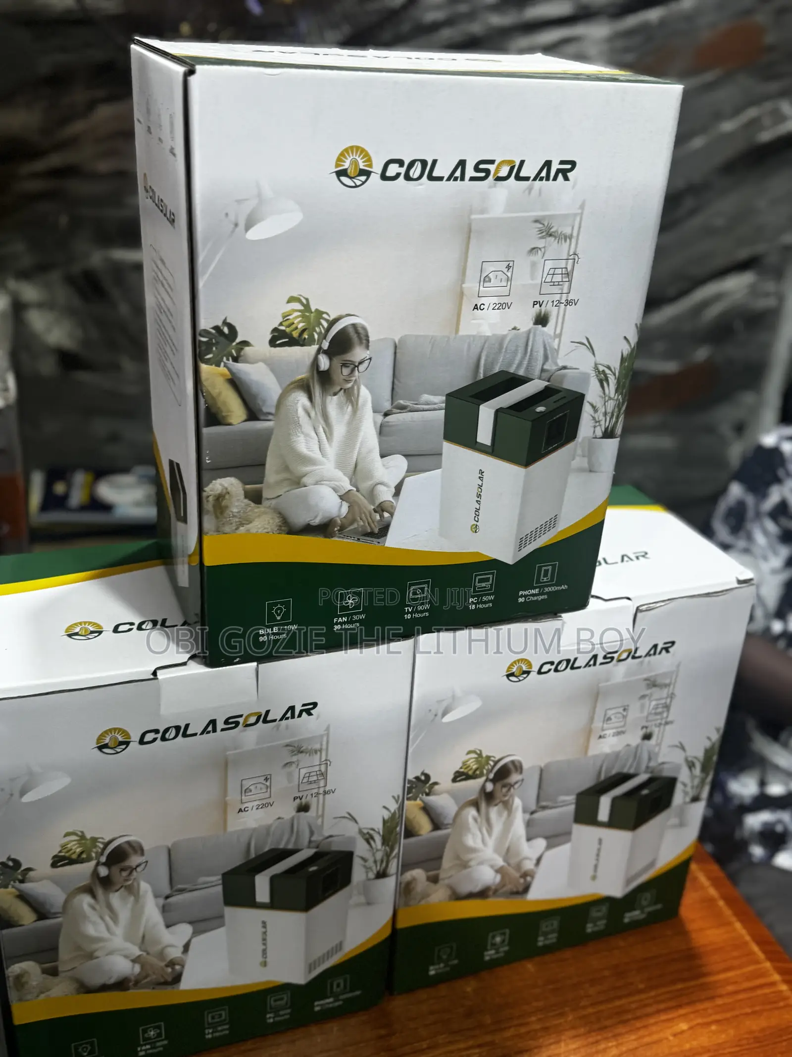 1kwh 200watts Cola Solar Lithium Battery Solar Power Station