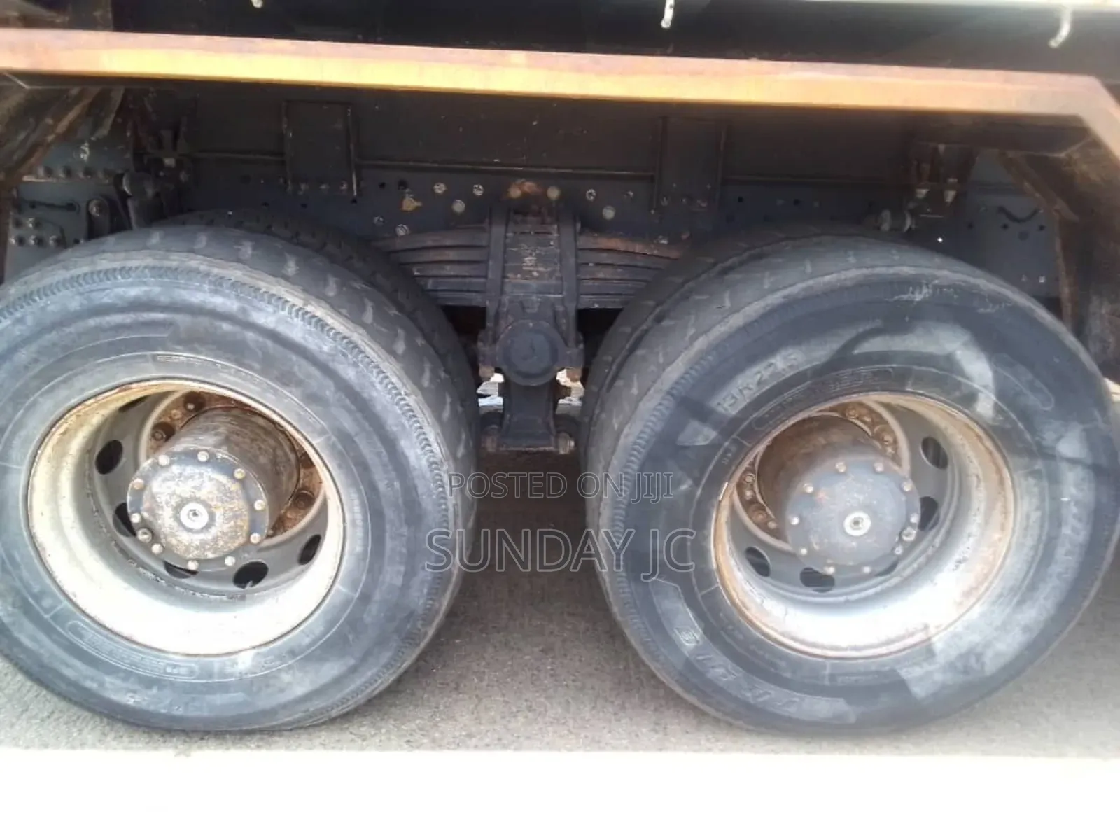 Foreign Used 41tons Actros 4143 Mercedes Benz Twelve Tyres Dump Truck