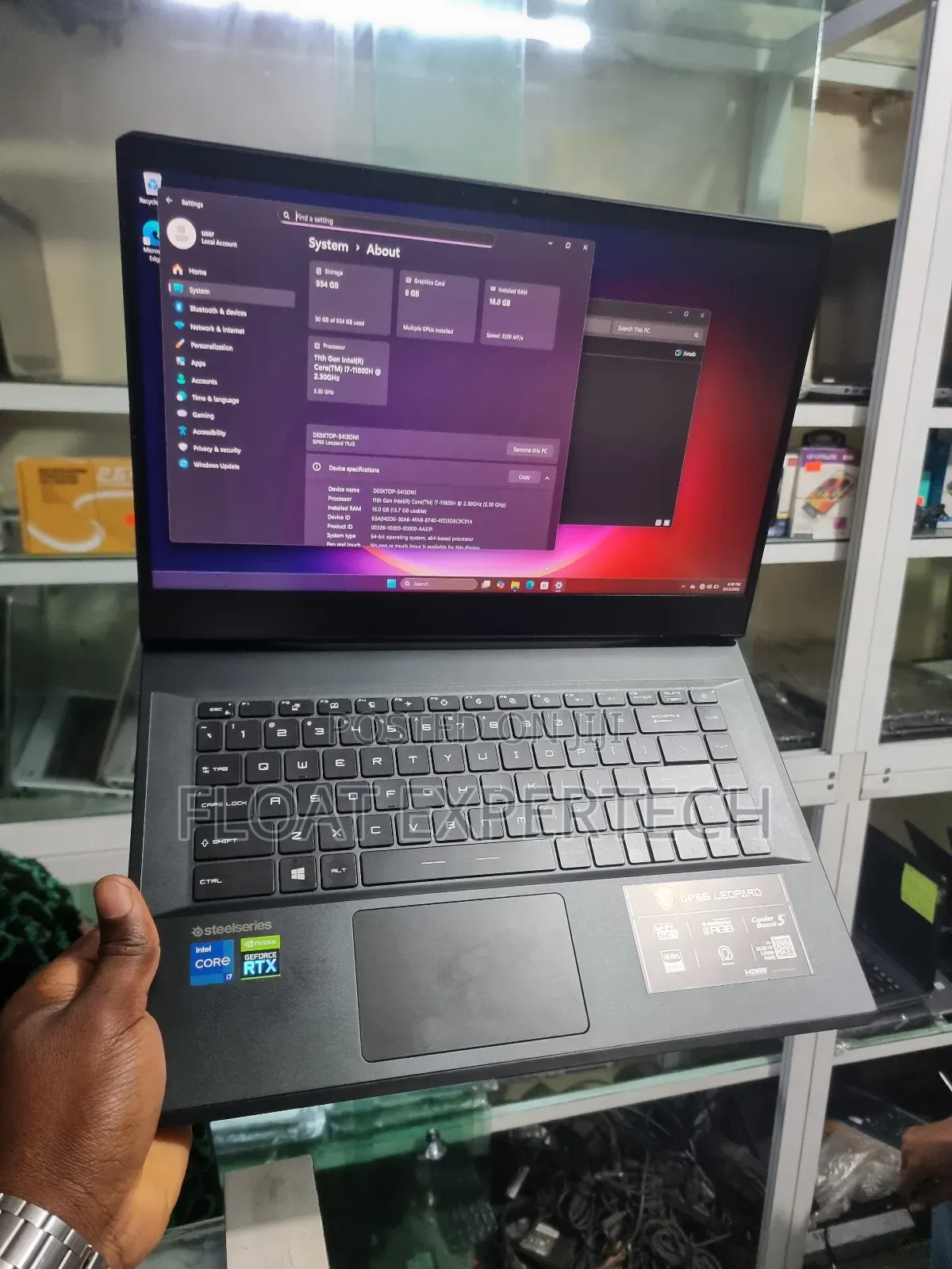 Laptop MSI GP66 LEOPARD 10UG 16GB Intel Core I7 SSD 1T