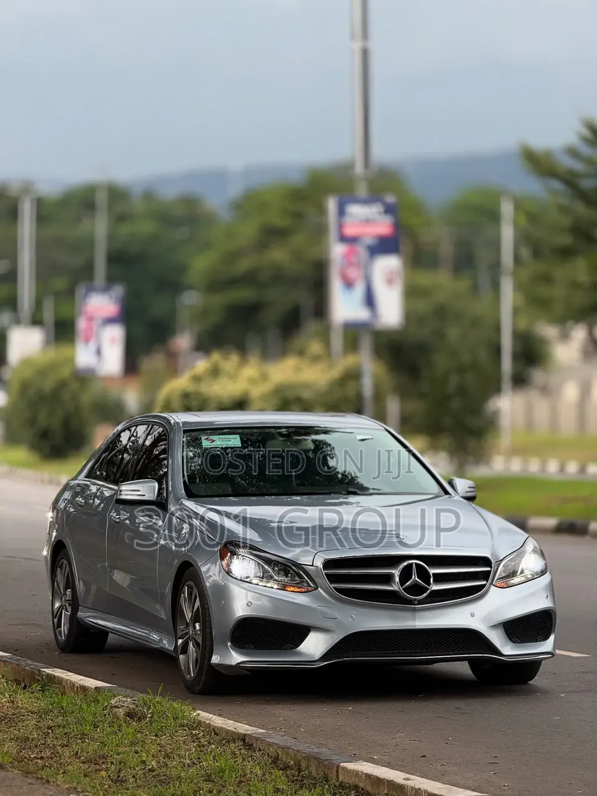 Mercedes-Benz E350 2016 Blue
