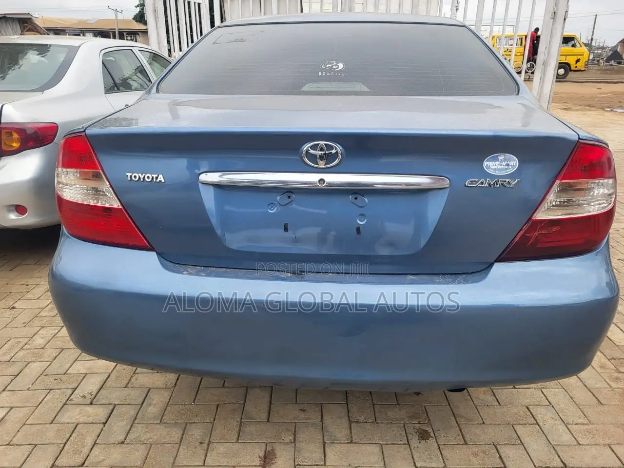 Toyota Camry LE 4dr Sedan (2.4L 4cyl 5M) 2003 Blue