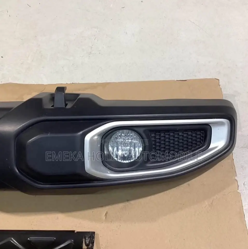 Jeep Gladiator Jt / Wrangler Jl Oem-Style Front Bumper Assembly.