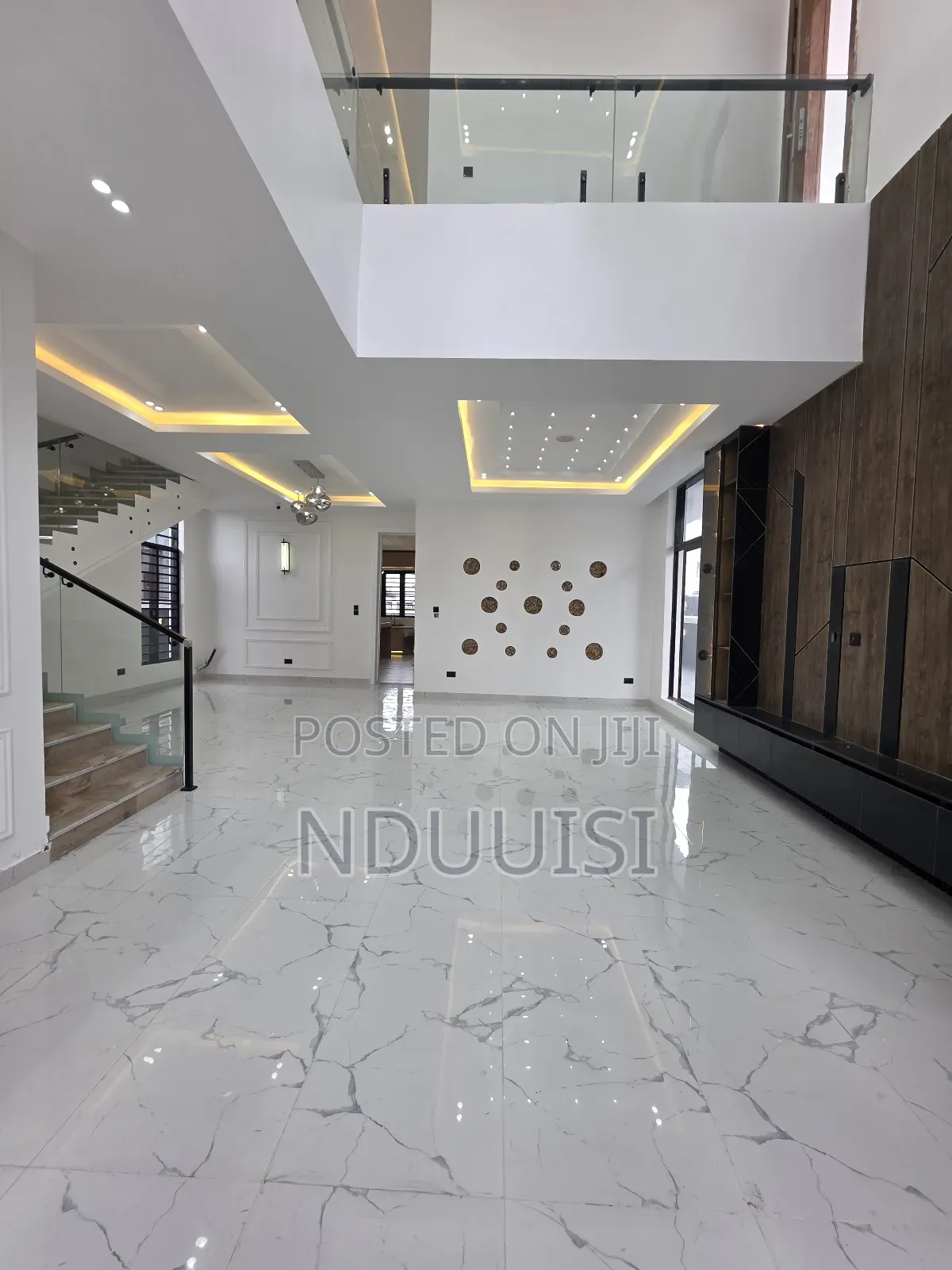 5bdrm Duplex in Lekki County Homes for sale