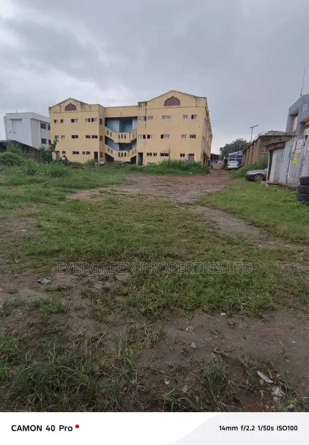 Commercial Goldmine: 42 Offices on Major Road, Old Bodija
