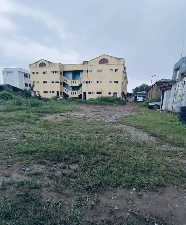 Commercial Goldmine: 42 Offices on Major Road, Old Bodija