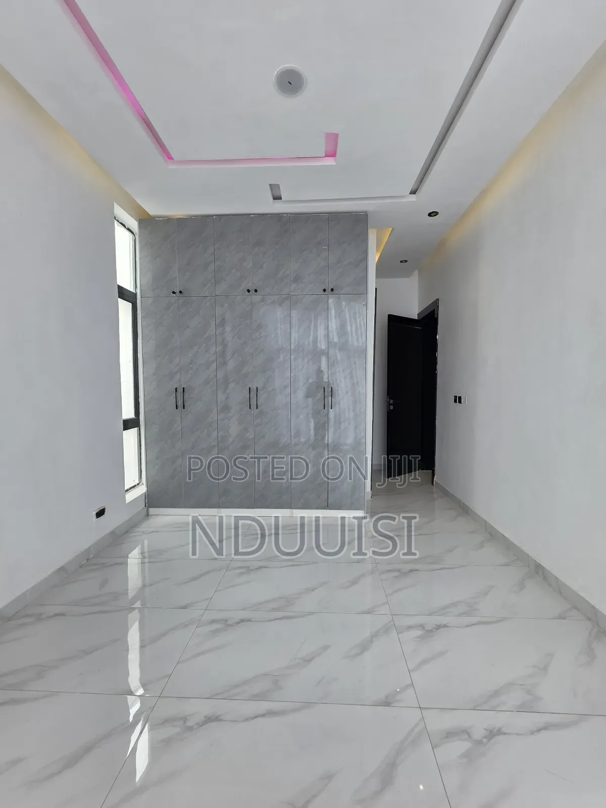 5bdrm Duplex in Discovery Estate, Lekki Phase 1 for sale