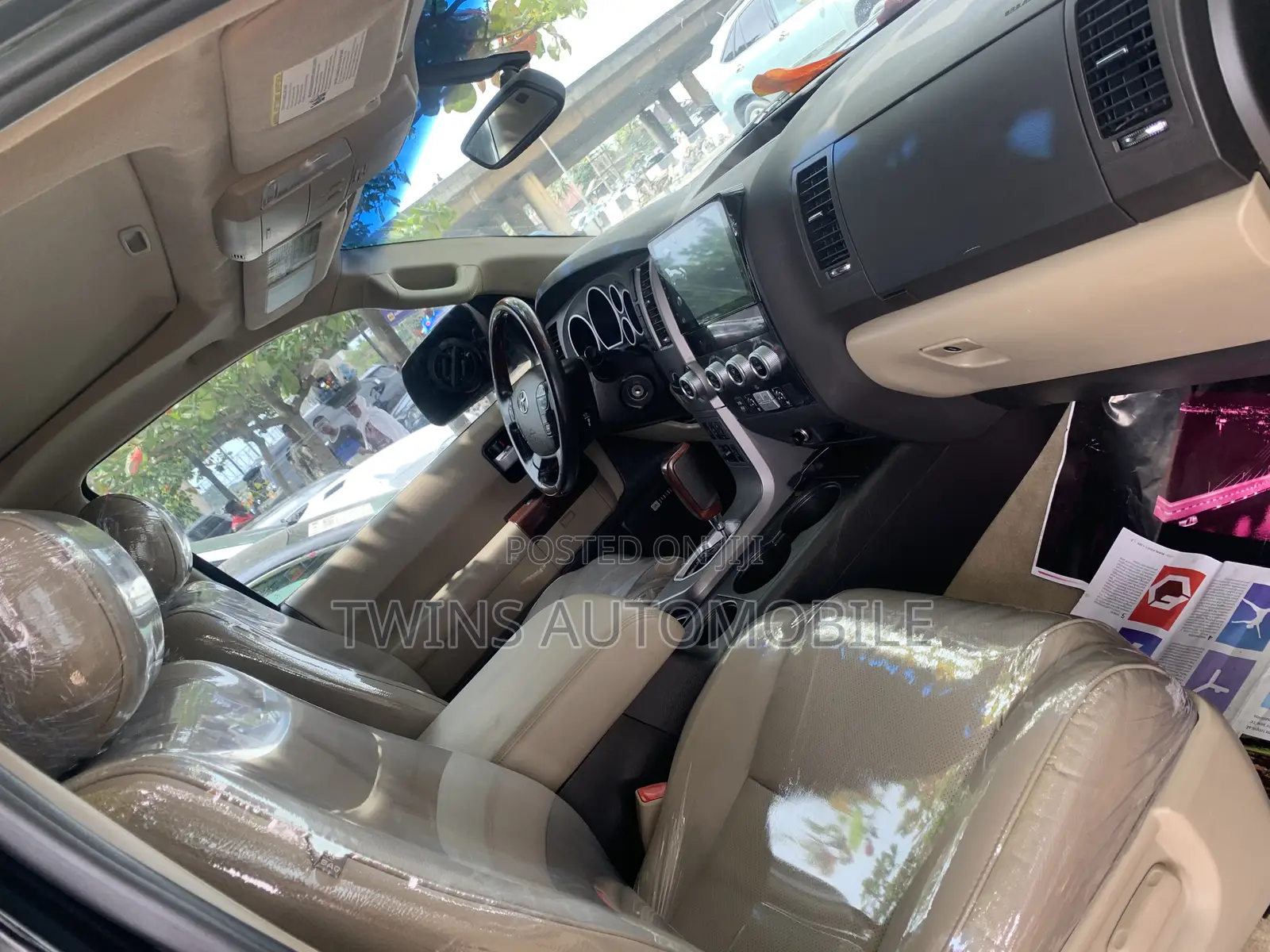 Toyota Sequoia Platinum 4x4 2018 Black