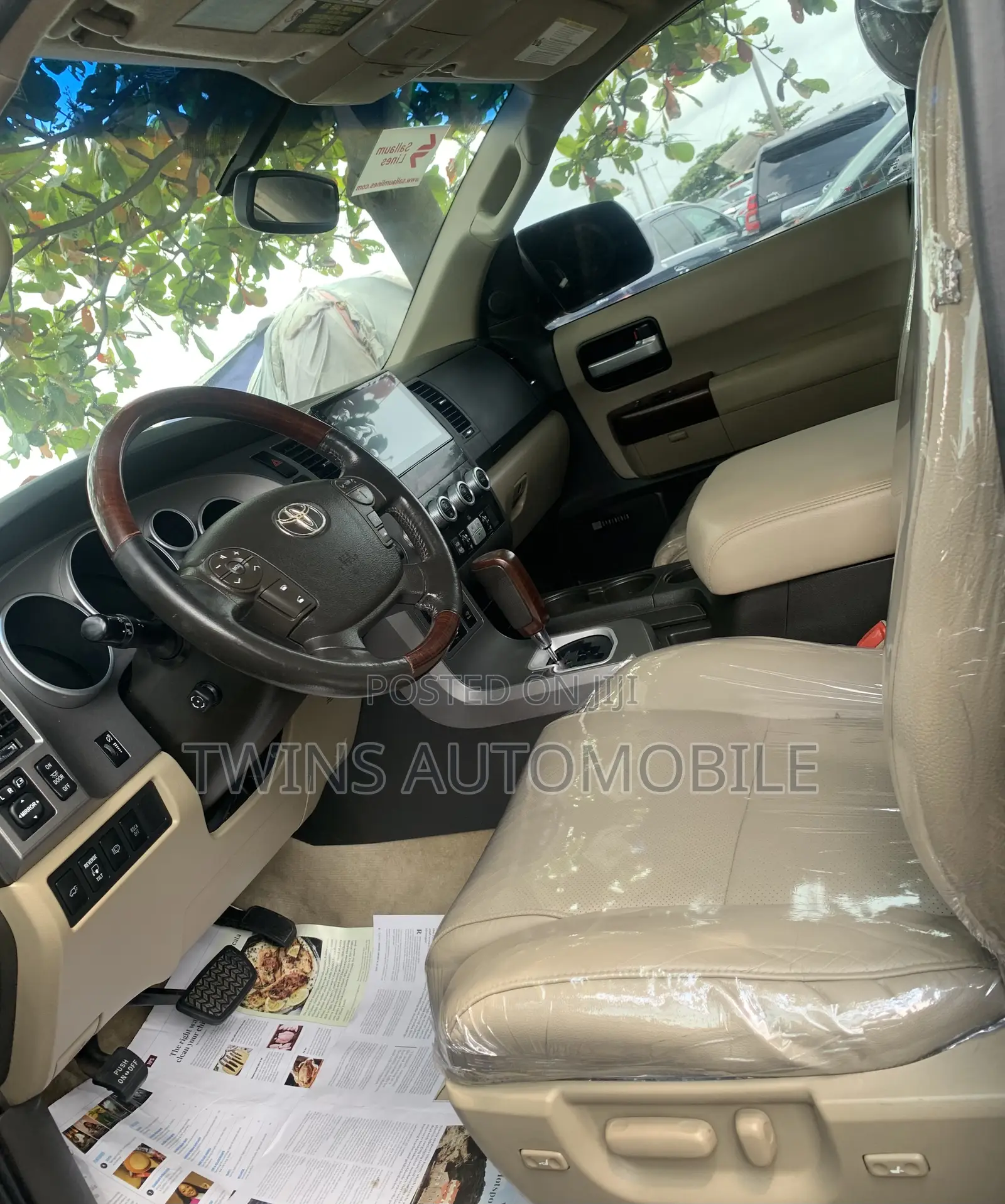 Toyota Sequoia Platinum 4x4 2018 Black
