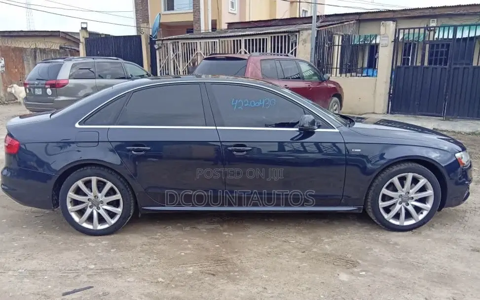 Audi A4 2.0T Premium quattro 4dr Sedan AWD (2.0L 4cyl Turbo 6M) 2014