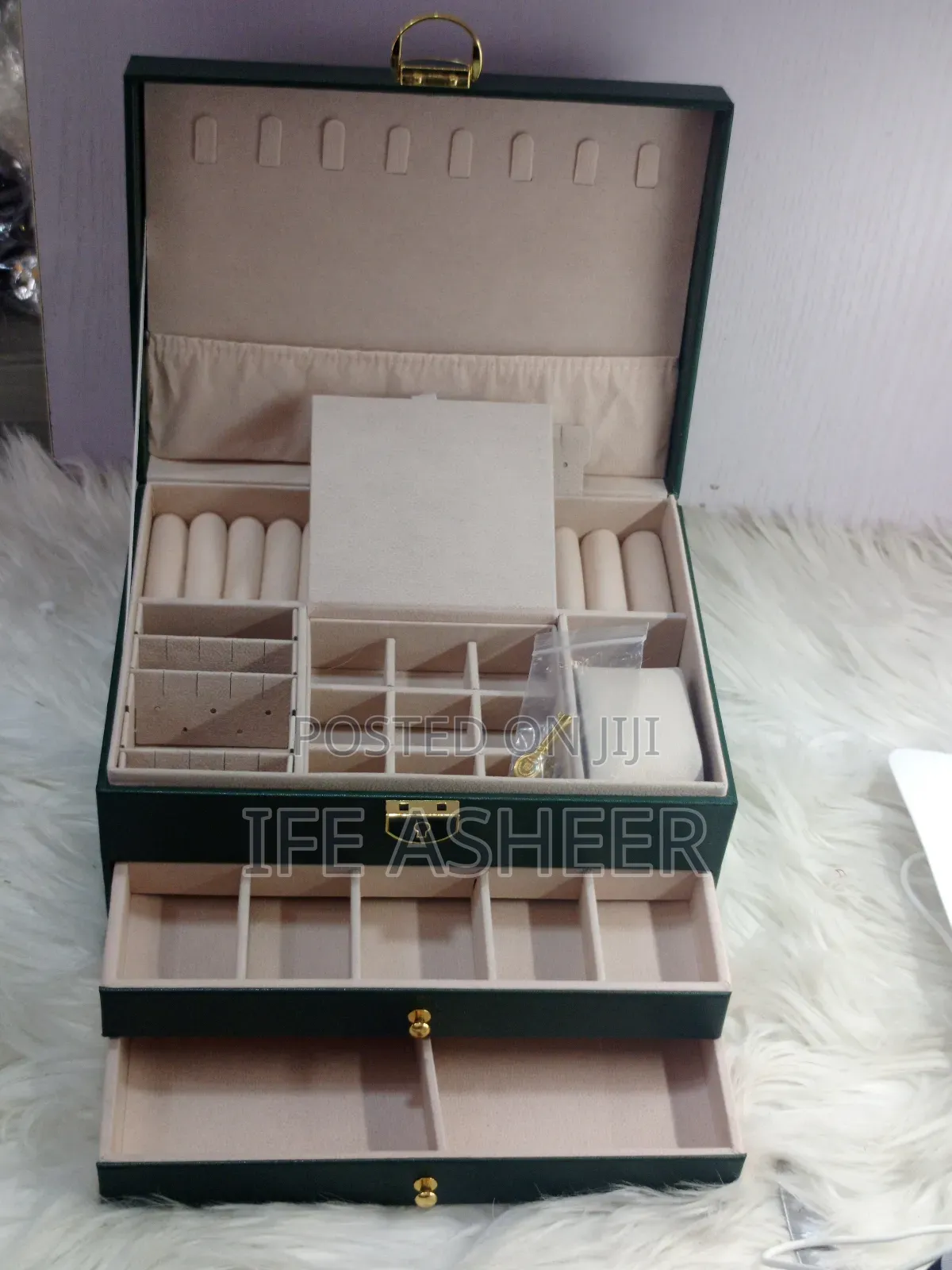 Luxury Jewelry Box - Green