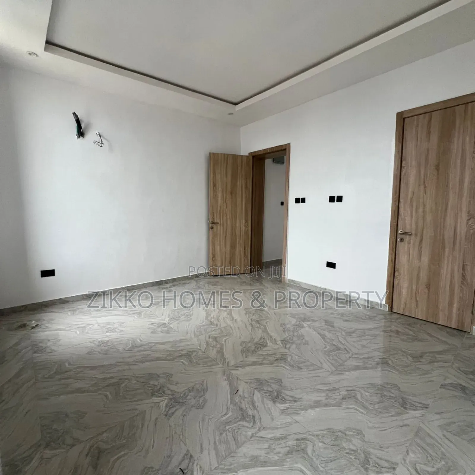 2bdrm Apartment in Ikota Gra, Lekki for sale
