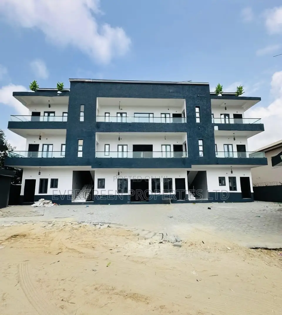 1bdrm Block of Flats in Sangotedo for sale