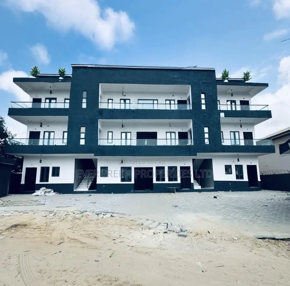 1bdrm Block of Flats in Sangotedo for sale