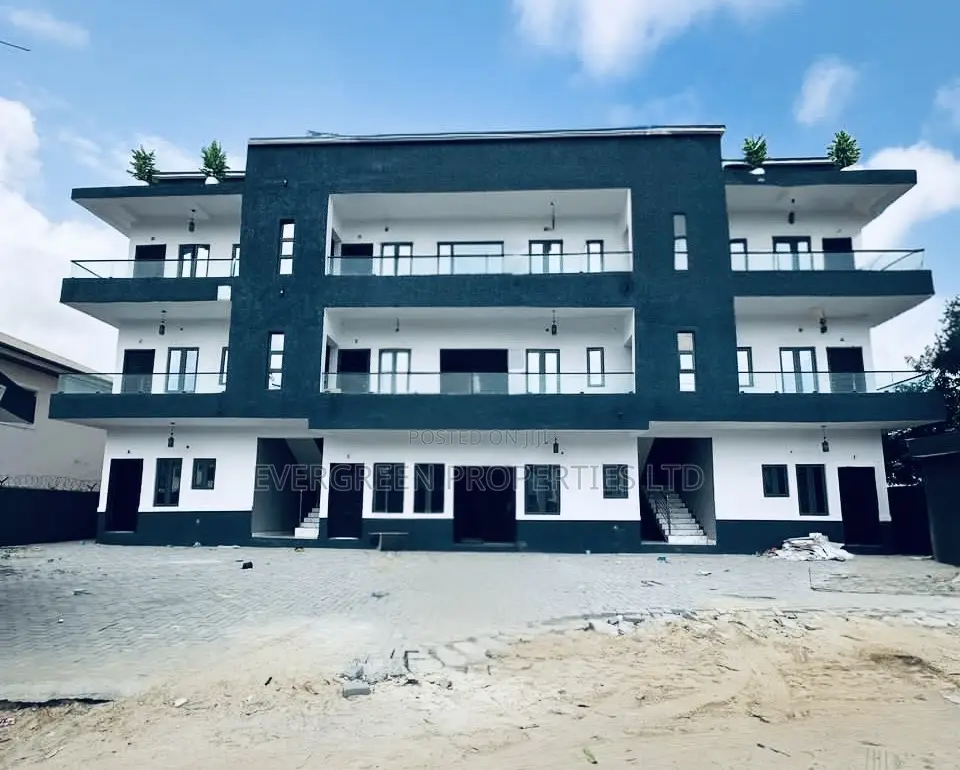 1bdrm Block of Flats in Sangotedo for sale