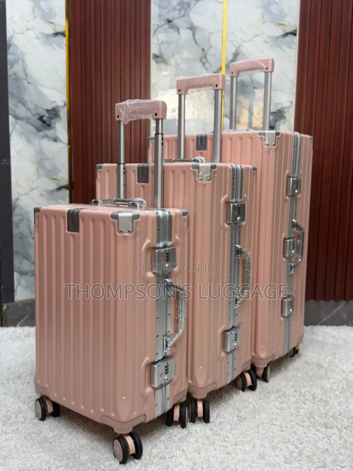 Aluminum Frame With Usb Charging