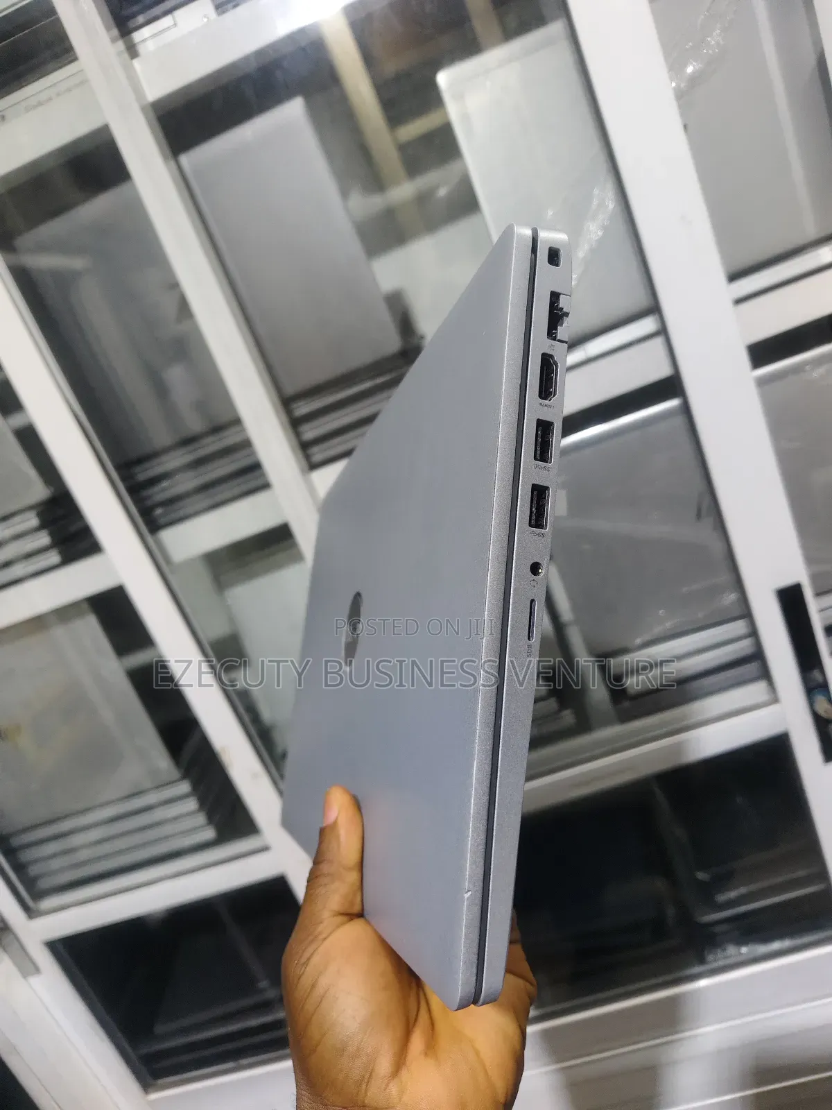 Laptop Dell Latitude 5520 16GB Intel Core I5 SSD 256GB