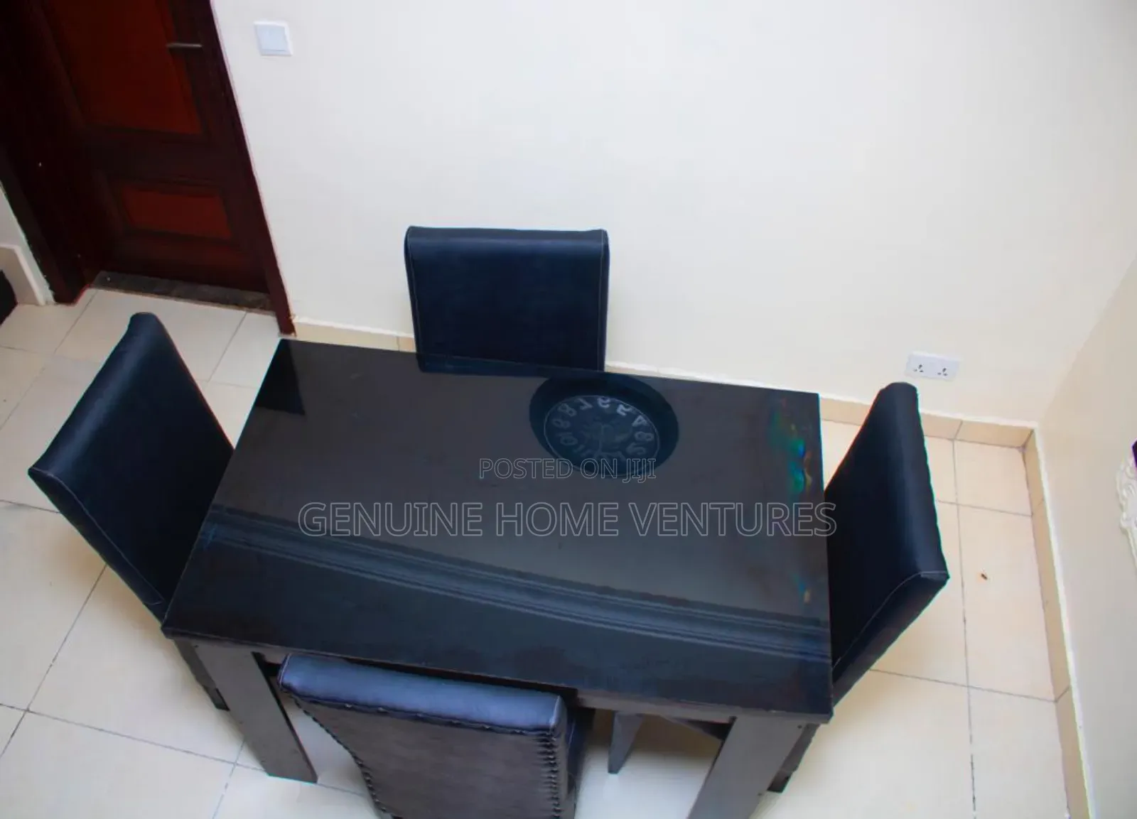 Furnished 5bdrm Duplex in Silver Springs for rent