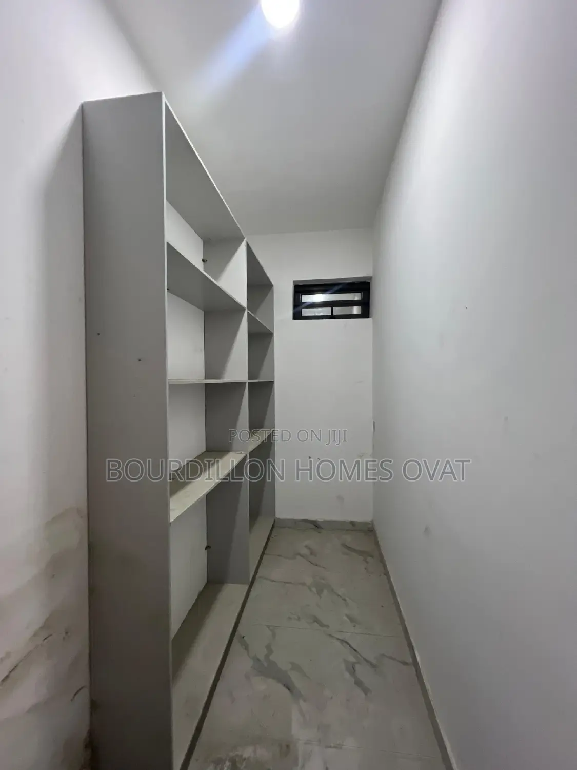 5bdrm Duplex in Ikota for sale
