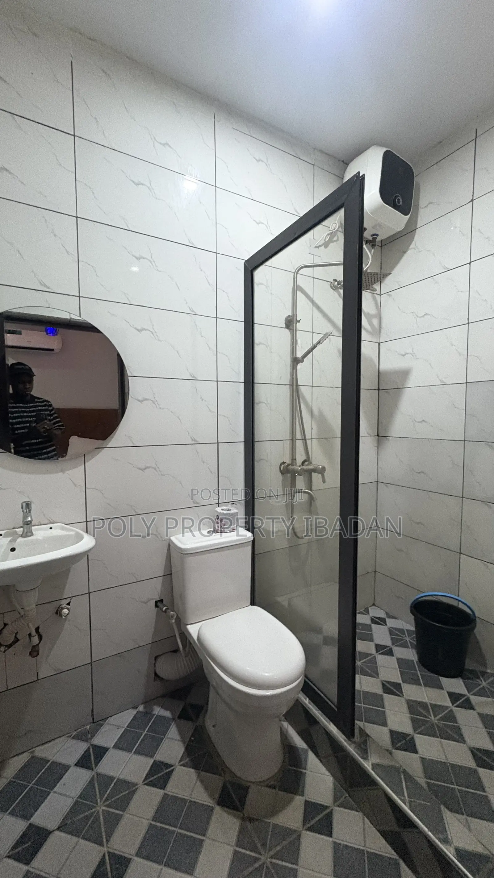 1bedroom Shortlet Apartment Opposite Kolapo Ishola Gra Akobo