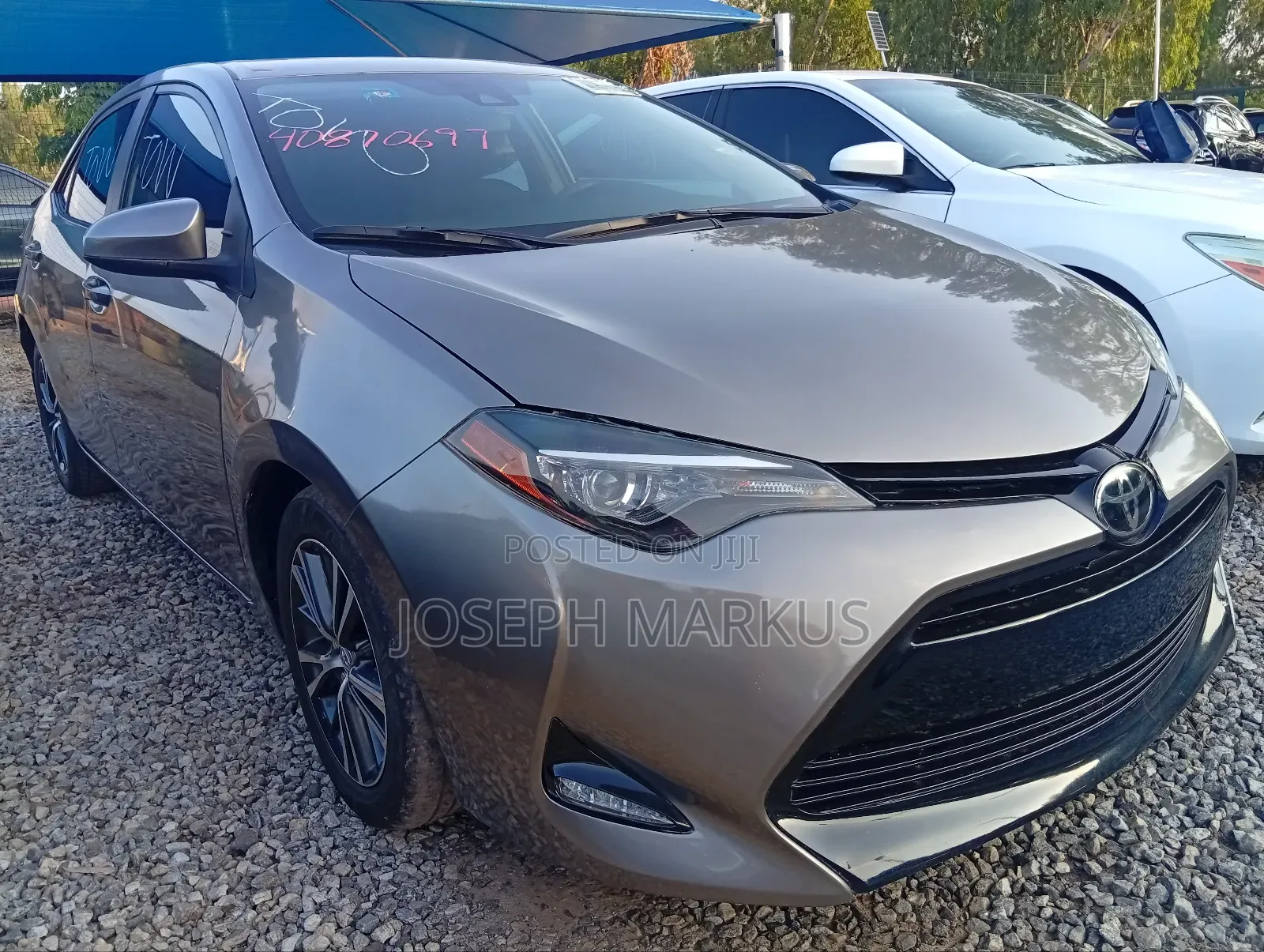 Toyota Corolla LE (1.8L 4cyl 2A) 2018 Gray