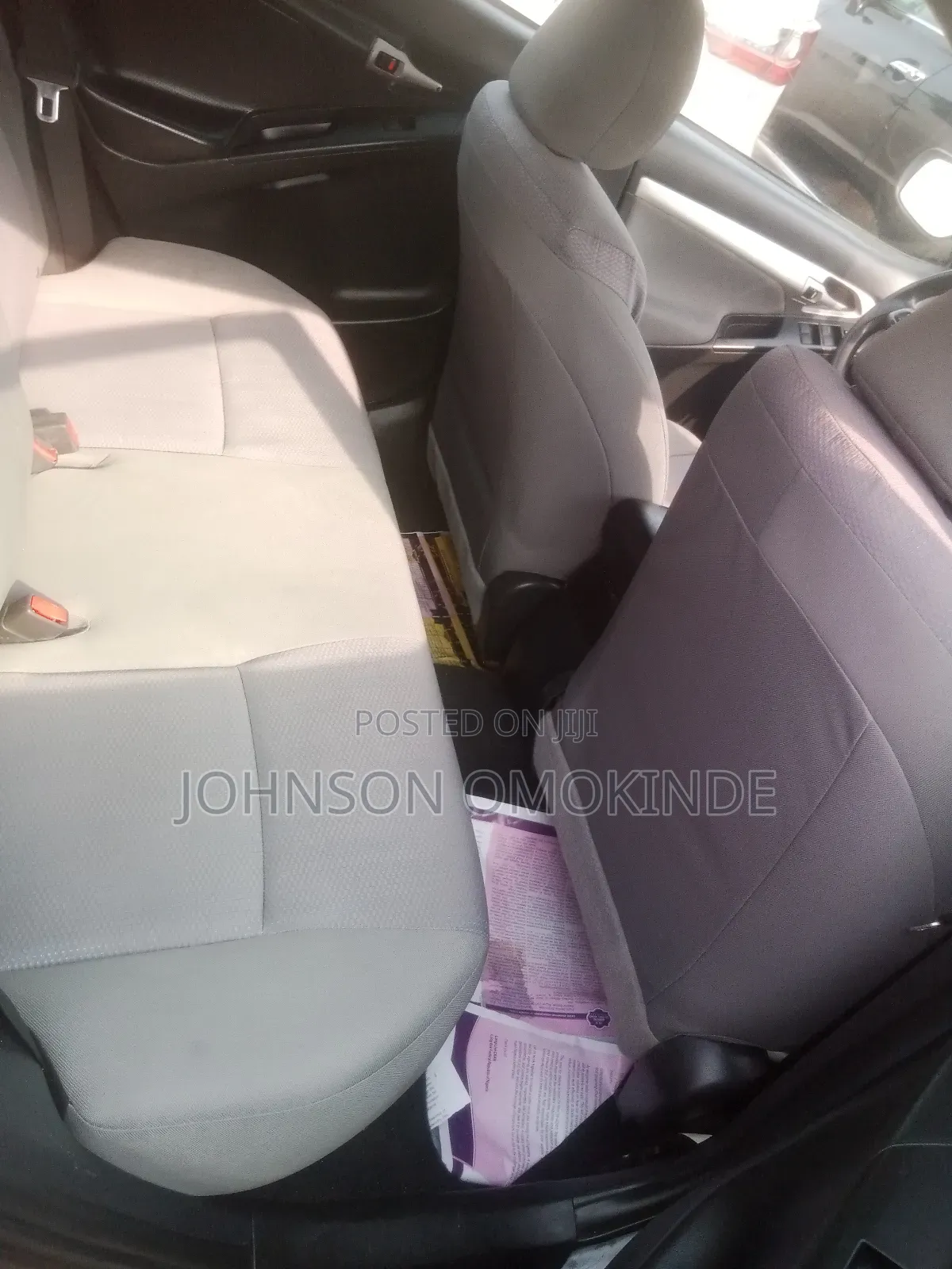 Toyota Matrix L Hatchback FWD (1.8L 4cyl 5M) 2012 Gray