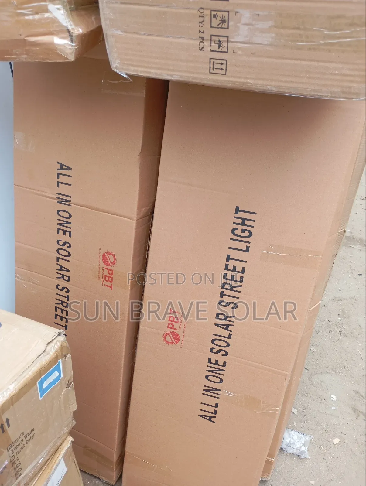 P B T 100w All In One Solar Street Light