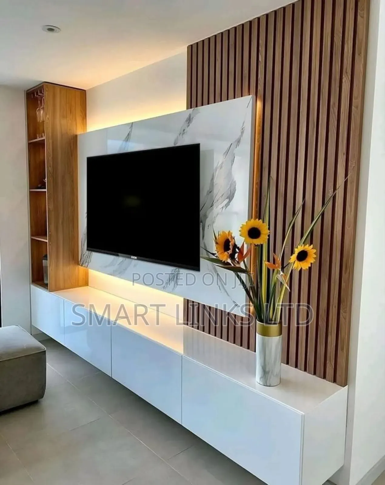 8x8 Stylish Center Tv Console for 32–75 Inch TVS
