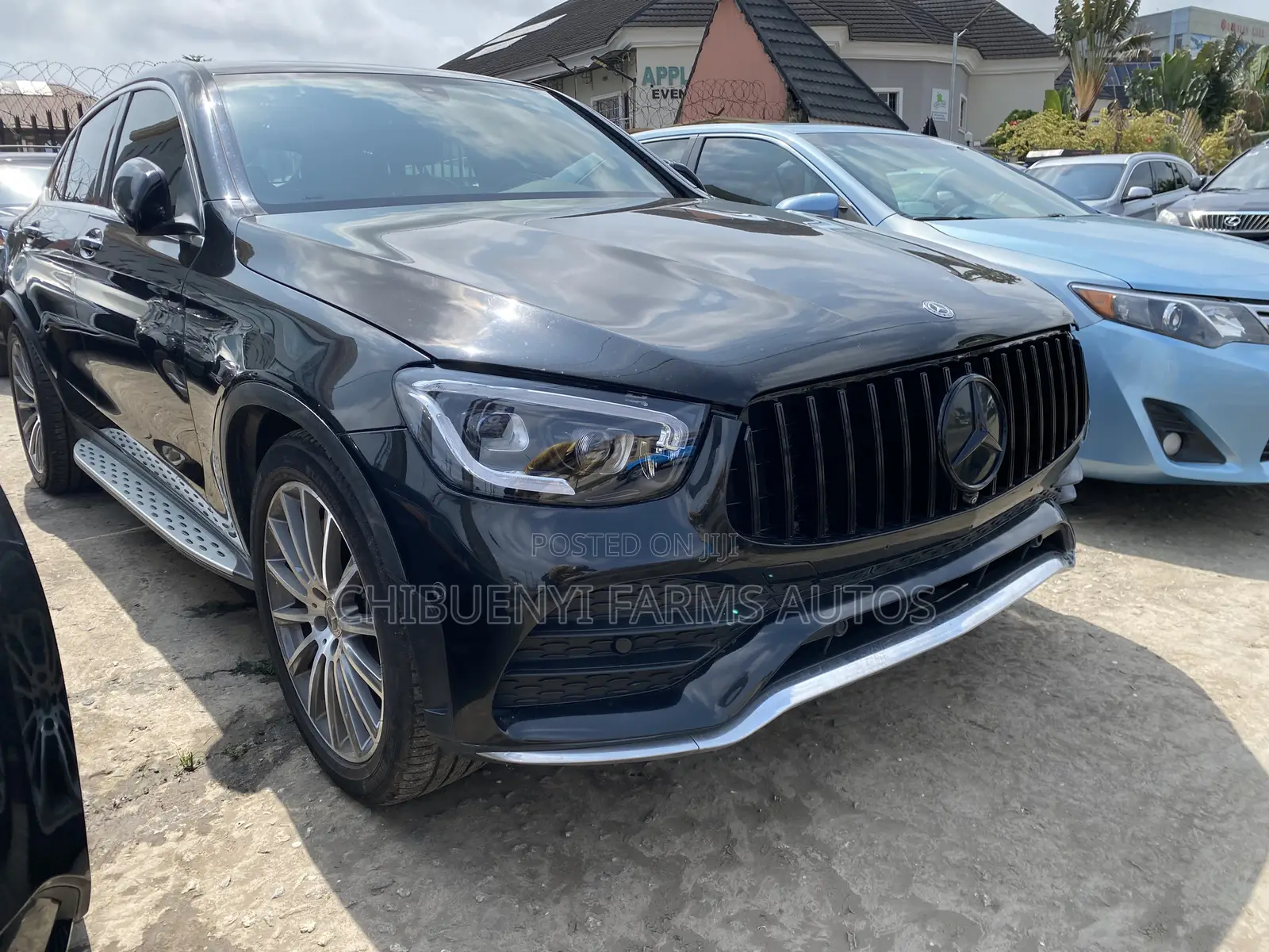 Mercedes-Benz GLC-Class GLC250 Sport Utility 4-Door (2.0L, 4cyl Turbo)
