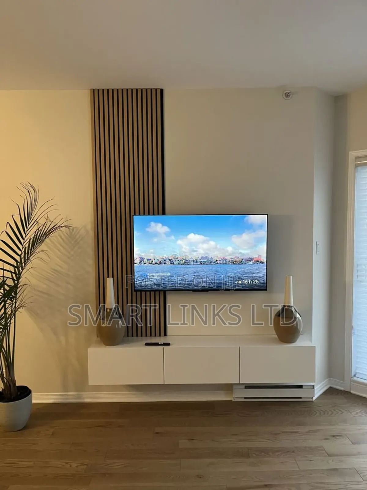 Premium Custom Made Tv Stand – Durable Stylish