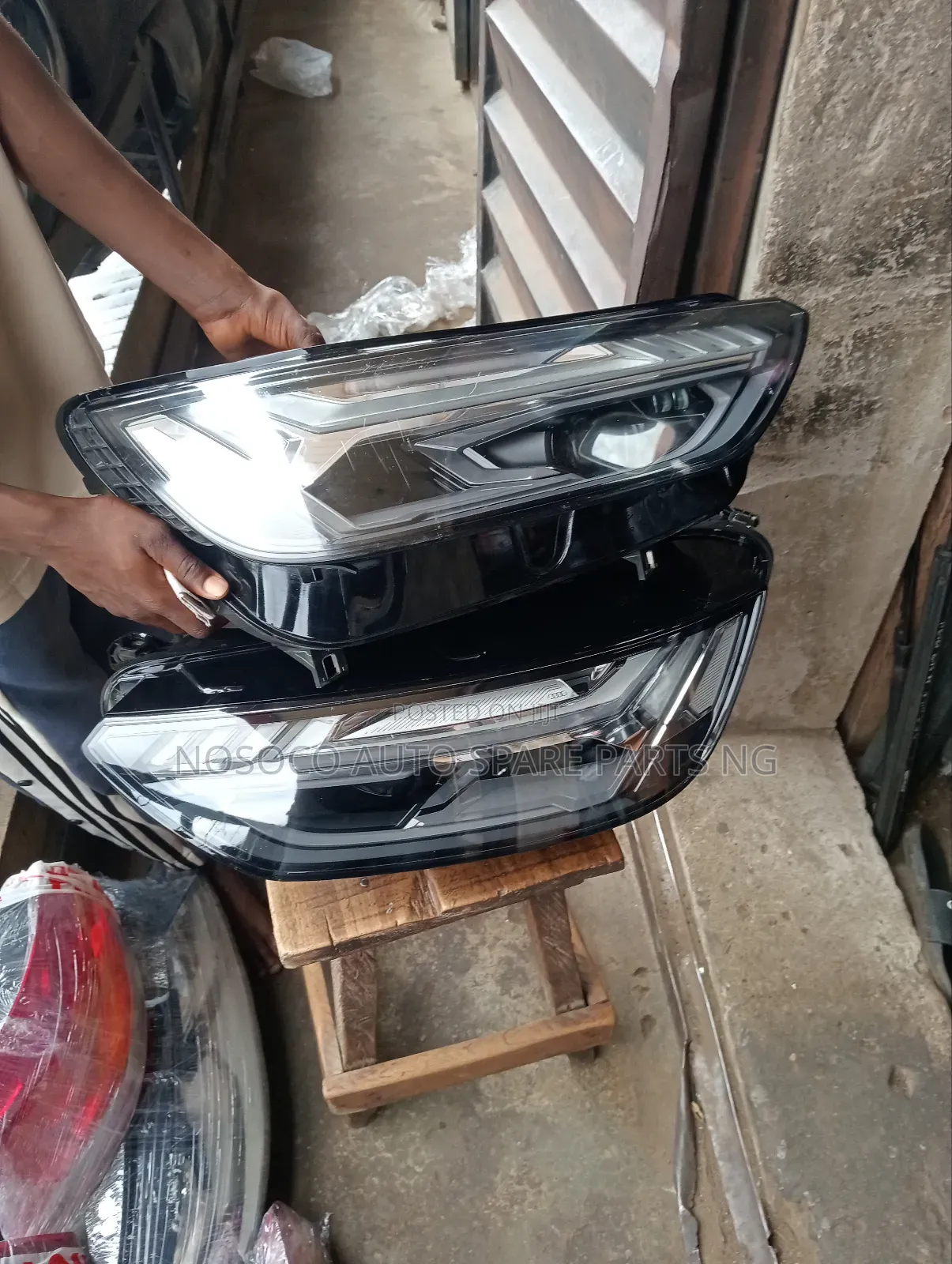 Audi Q5 Head Light 2024