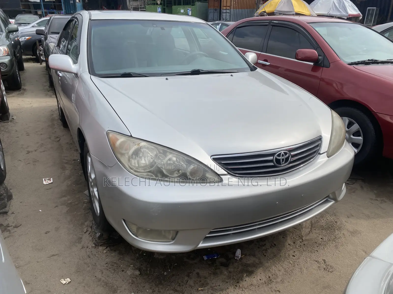 Toyota Camry XLE 4dr Sedan (2.4L 4cyl 5A) 2005 Silver