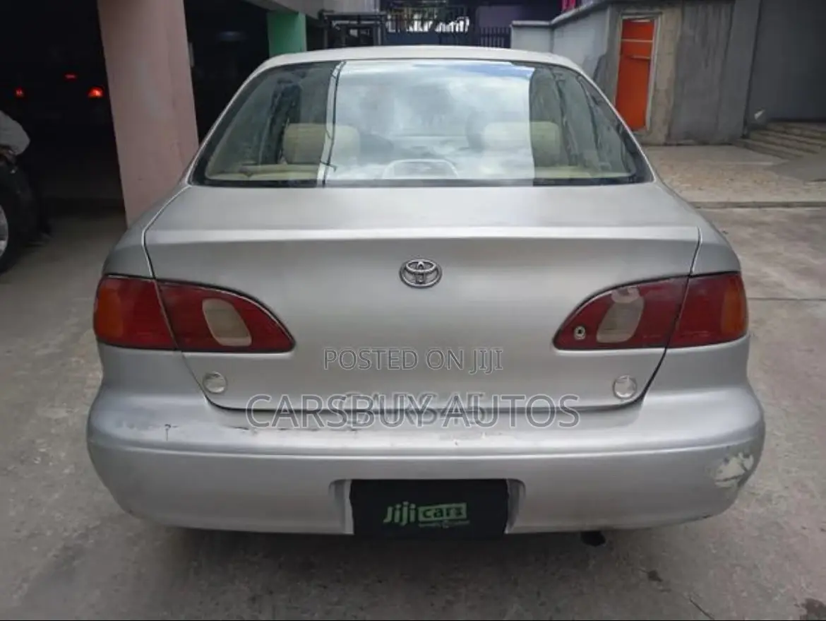 Toyota Corolla X 1.3 Automatic 2000 Silver