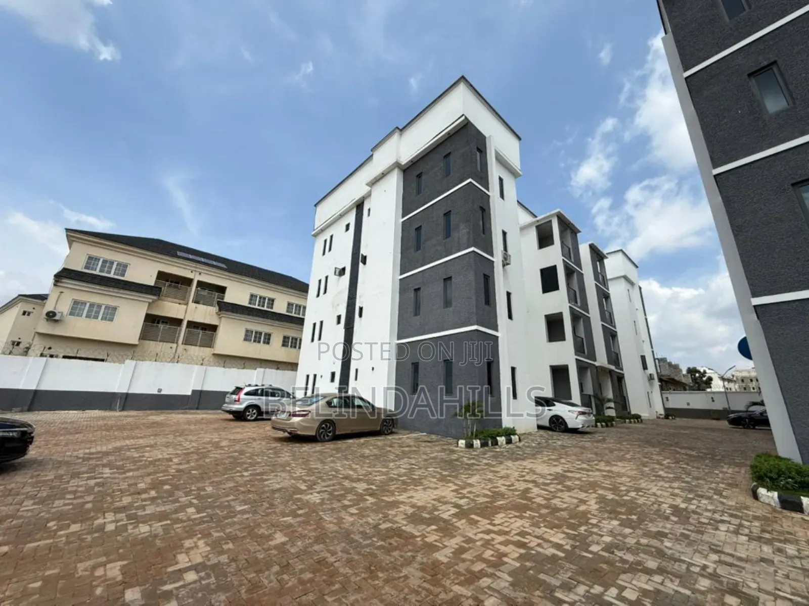 3bdrm Block of Flats in Mabushi for sale