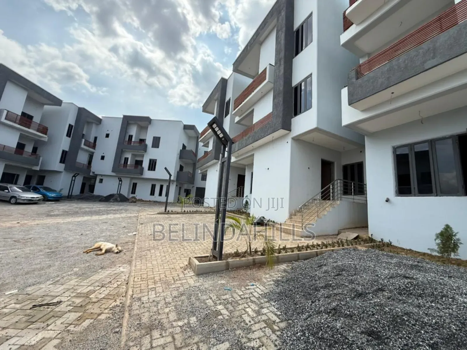 4bdrm Townhouse/Terrace in Mabushi for sale