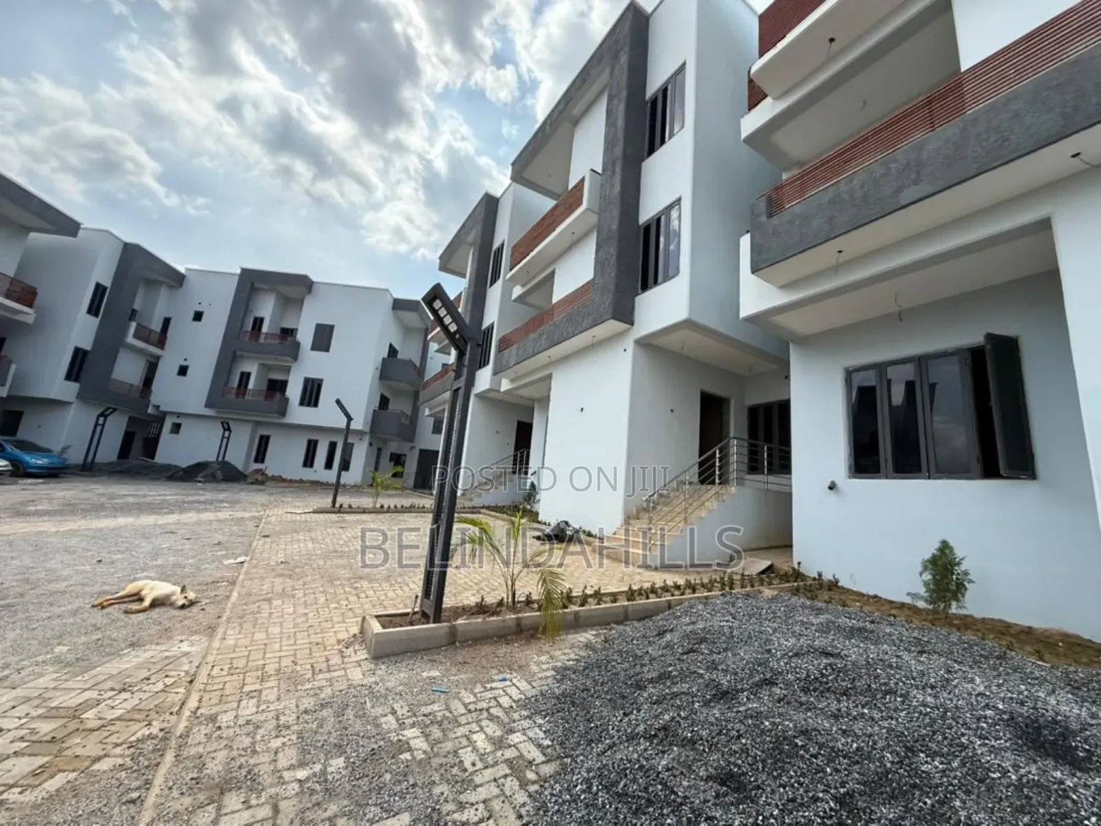 4bdrm Townhouse/Terrace in Mabushi for sale